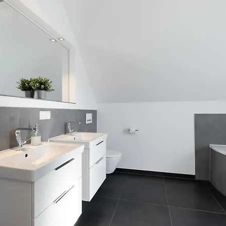 度假居 Reetdachhaus Seeblick Hohenkirchen (Nordwestmecklenburg)