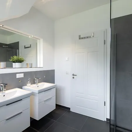 Reetdachhaus Seeblick Hohenkirchen (Nordwestmecklenburg)