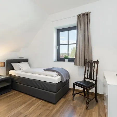 Reetdachhaus Seeblick 度假居