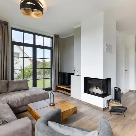 度假居 Reetdachhaus Seeblick *