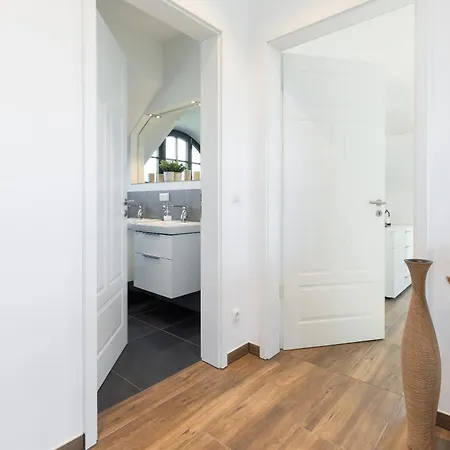 Reetdachhaus Seeblick *